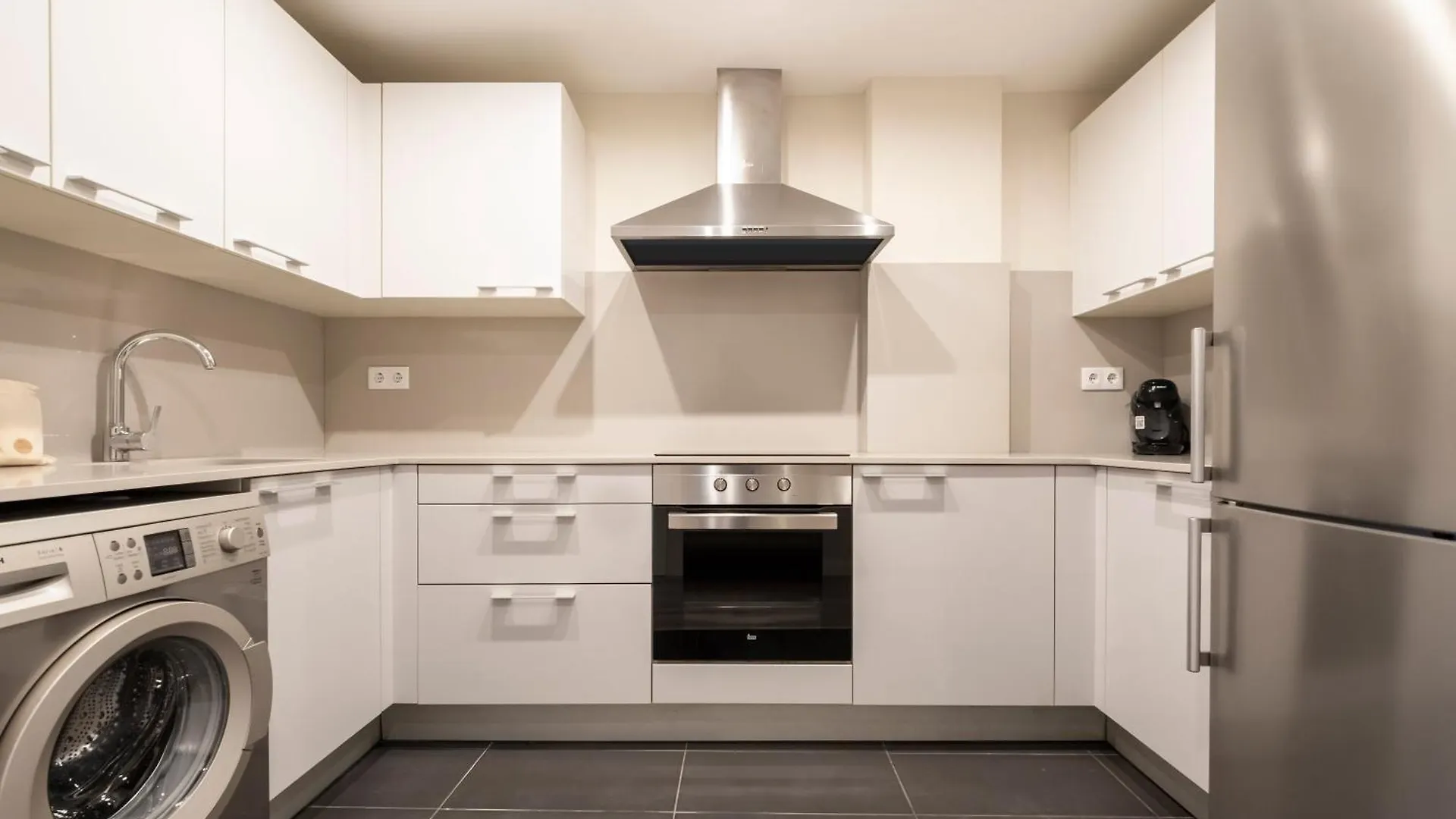 Caterina Mar Bella Apartment Barcelona 0*,  Spain